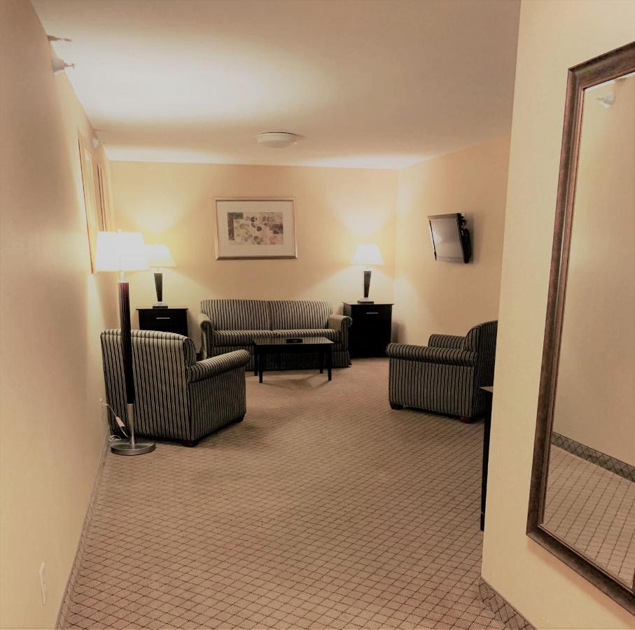 Holiday Inn Express Plymouth By Ihg Esterno foto