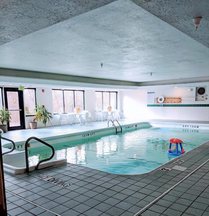Holiday Inn Express Plymouth By Ihg Esterno foto