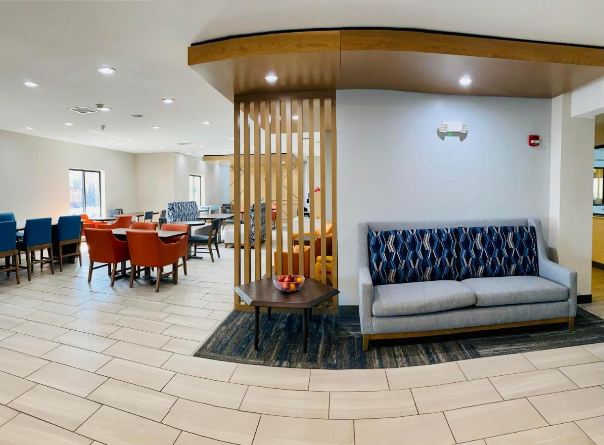 Holiday Inn Express Plymouth By Ihg Esterno foto