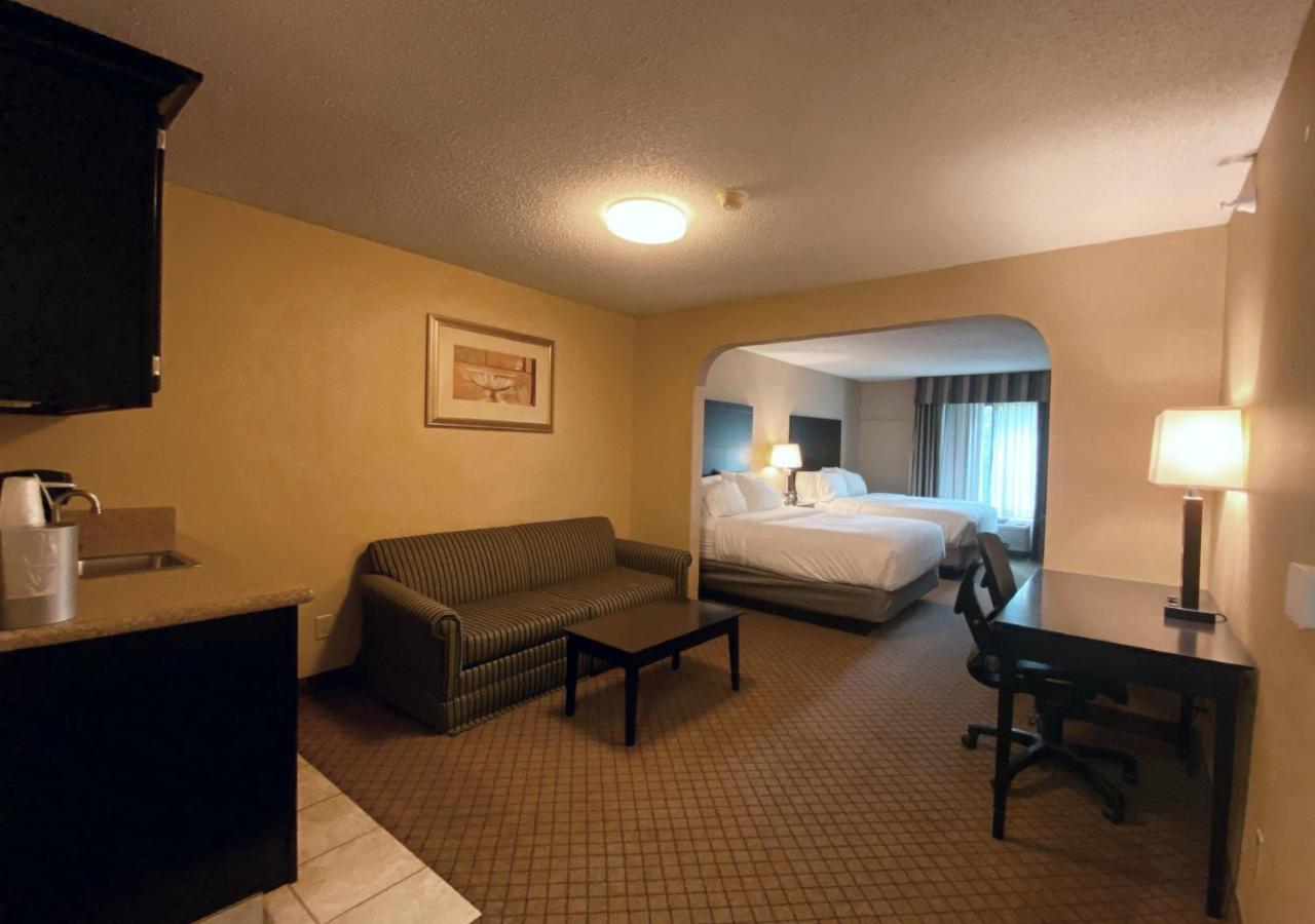 Holiday Inn Express Plymouth By Ihg Esterno foto